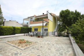 DELUXE APARTMENT PAVLIDIS
